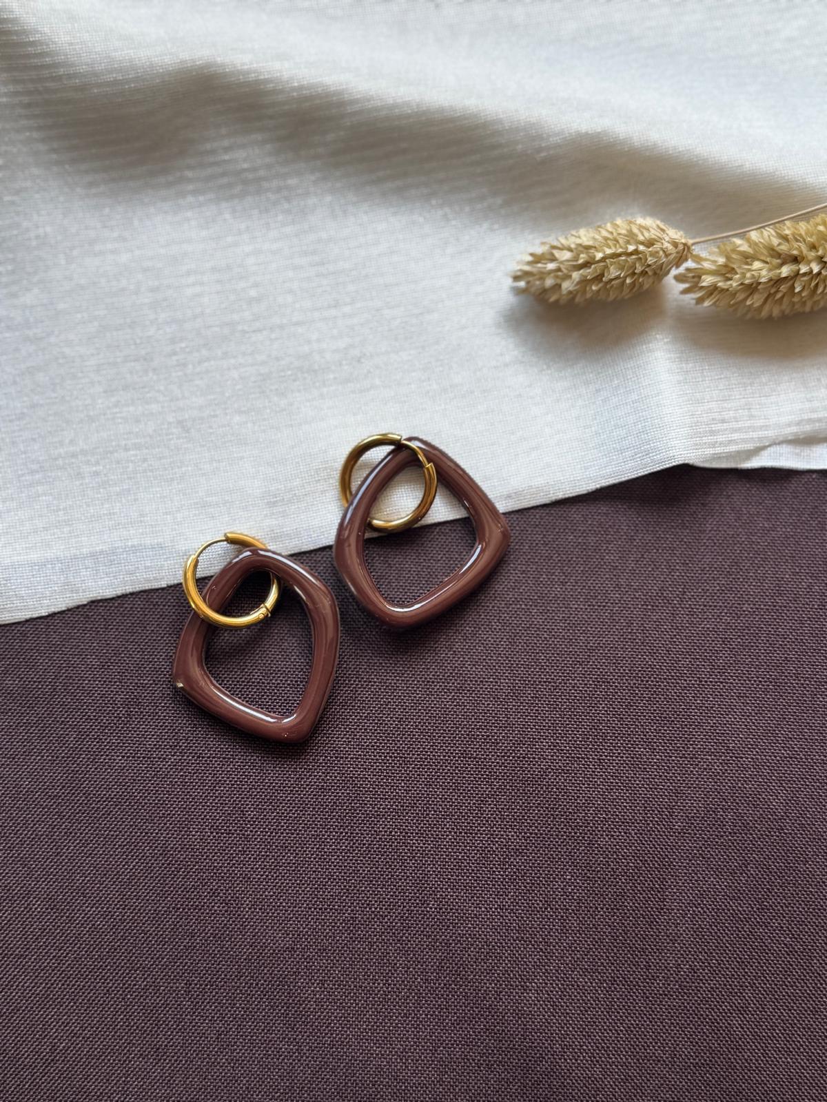 Donja bruin met goud of zilver